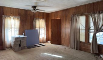 232 E Calhoun St, Bruce, MS 38915
