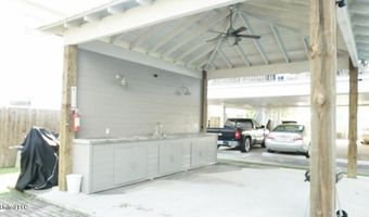 183 Mcdonnell Ave 305, Biloxi, MS 39531