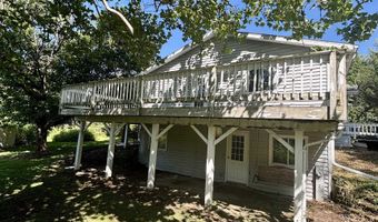 8384 N Broadway, Apple River, IL 61001
