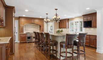 23855 W Sarah Ct, Antioch, IL 60002