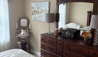 806 Heather Ln, Altamont, NY 12009