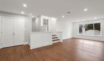 4917 ERIE St, Annandale, VA 22003