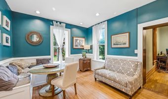 527 E High St, Ashley, OH 43003