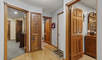 1135 Crystal Ct, Avon, IN 46123