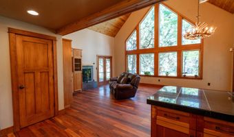 20087 Beaver Ln, Bend, OR 97703