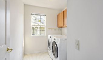 4871 S Ridgeside Cir, Ann Arbor, MI 48105