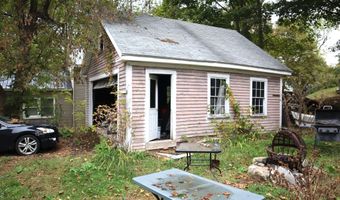 39 Eastern Ave, Augusta, ME 04330