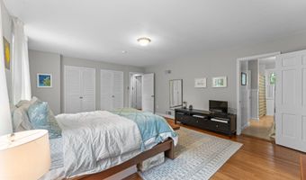 5121 BALTAN Rd, Bethesda, MD 20816