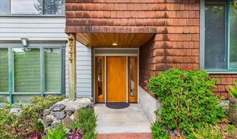 444 Tanglewood Rd, Arcata, CA 95521