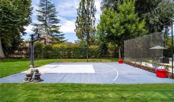 28845 Countryside Dr, Agoura Hills, CA 91301