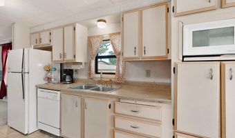 2135 Winchester Dr, Bosque Farms, NM 87068