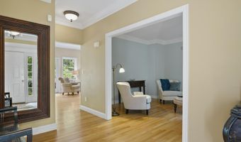 21 Wiggin Rd, Bedford, NH 03110