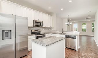 9444 Kings Parade Blvd, Charlotte, NC 28273
