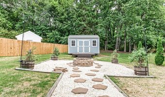 1204 N Alodie Ct, Apex, NC 27502
