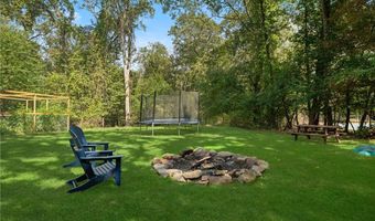 94 Maxson Hill Rd, Hopkinton, RI 02804