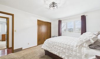 46923 250th St, Baltic, SD 57003