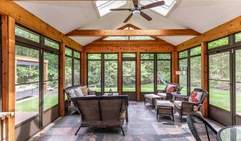 51 Long Meadow Rd, Bethlehem, CT 06751