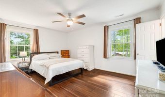 1 Glen Cove Rd, Arden, NC 28704