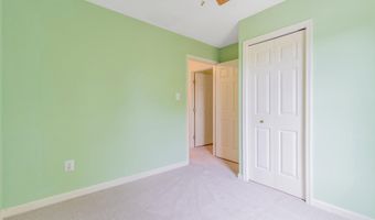 7716 EFFINGHAM Sq, Alexandria, VA 22315
