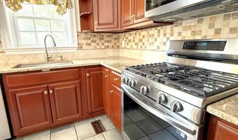 8300 RISING RIDGE Way, Bethesda, MD 20817