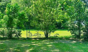 8 Raymond St, Andrews, SC 29510