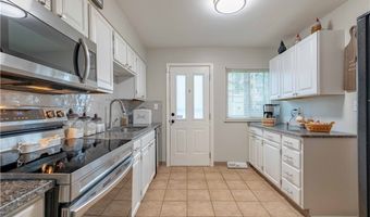 2435 Eastern Ave, Alliance, OH 44601