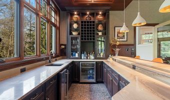 6830 N PURDY Pkwy, Appleton, WI 54913