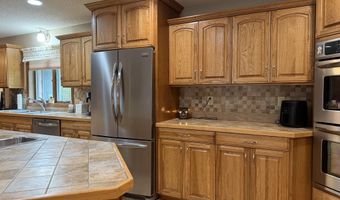 403 NE 22nd Ave, Aberdeen, SD 57401