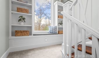5254 Canyon River Dr NE, Ada, MI 49301