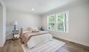 103 Bush Dr, Bonneau, SC 29431