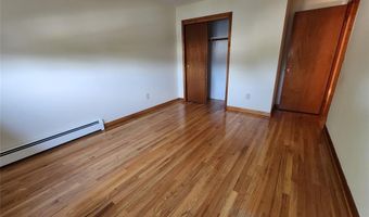 34 Hilton St, Belleville, NJ 07109