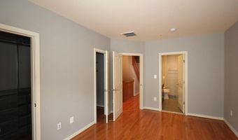 2831 11TH St N, Arlington, VA 22201