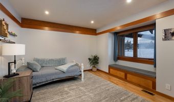 2122 Fairway Dr, Bozeman, MT 59715