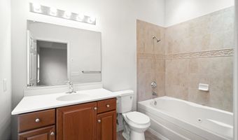 39 W Aspen Way, Aberdeen, NJ 07747