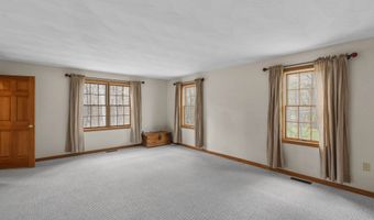 9 Maxwell Dr, Brookline, NH 03033