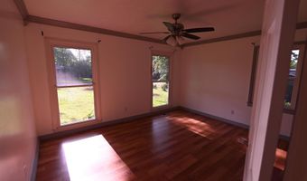 265 Windsor Dr, Alexander City, AL 35010