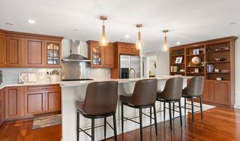 60 Merrimac St 701, Amesbury, MA 01913