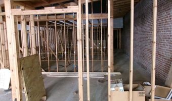 19 S Washington St, Bloomfield, IN 47424