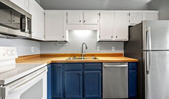 7632 157th St W 308, Apple Valley, MN 55124