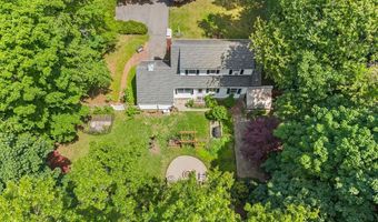 13 Provost Dr, Airmont, NY 10901