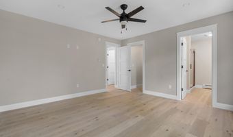 52 Woodbrey Ln, Standish, ME 04084