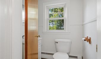 380 Angell Rd, North Providence, RI 02904