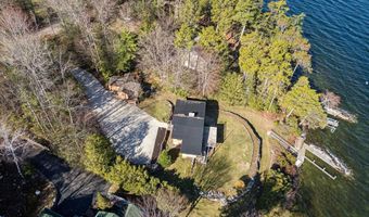 240 Black Point Rd, Alton, NH 03810