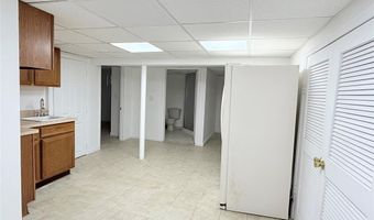 40 Hickory Ave House, Bergenfield, NJ 07621
