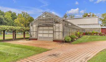 5140 Turtle Point Dr, Ann Arbor, MI 48105