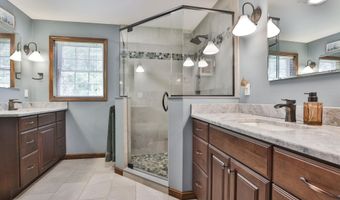 5 Heron Marsh Ln, Brookline, NH 03033