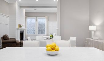 50 School St 5, Newport, RI 02840