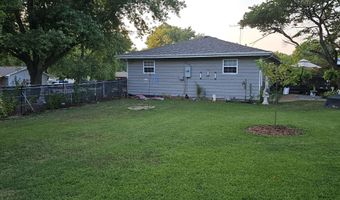 1504 S Tyler Ave, Aurora, MO 65605