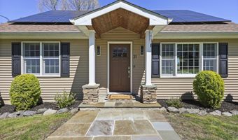 31 Hillandale Rd, Danbury, CT 06811