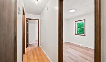 787 Woodlawn Trl, Appomattox, VA 24522